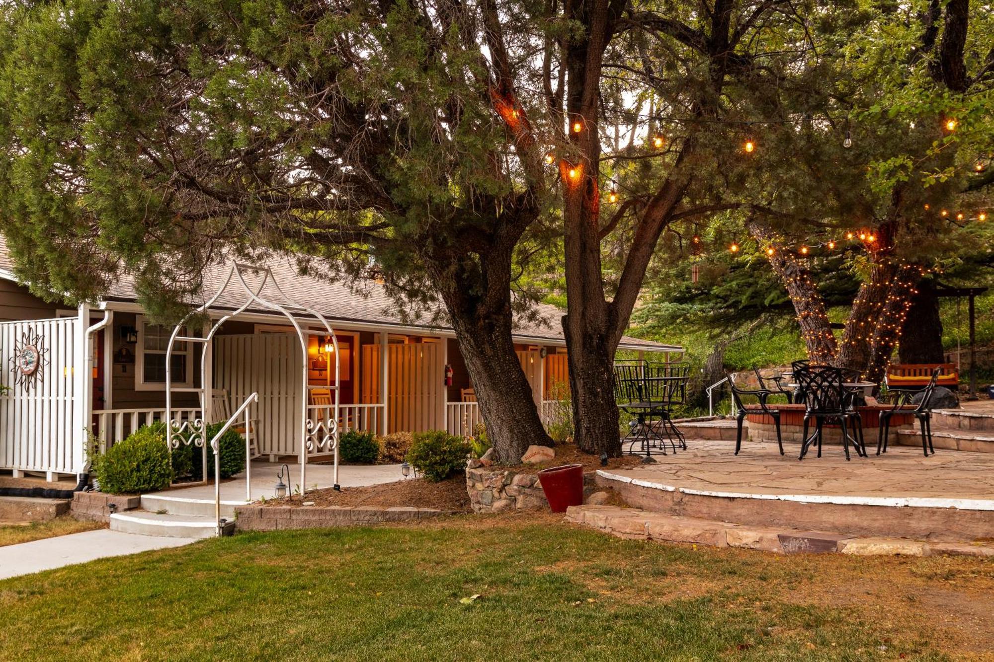 Prescott Pines Inn Exterior photo