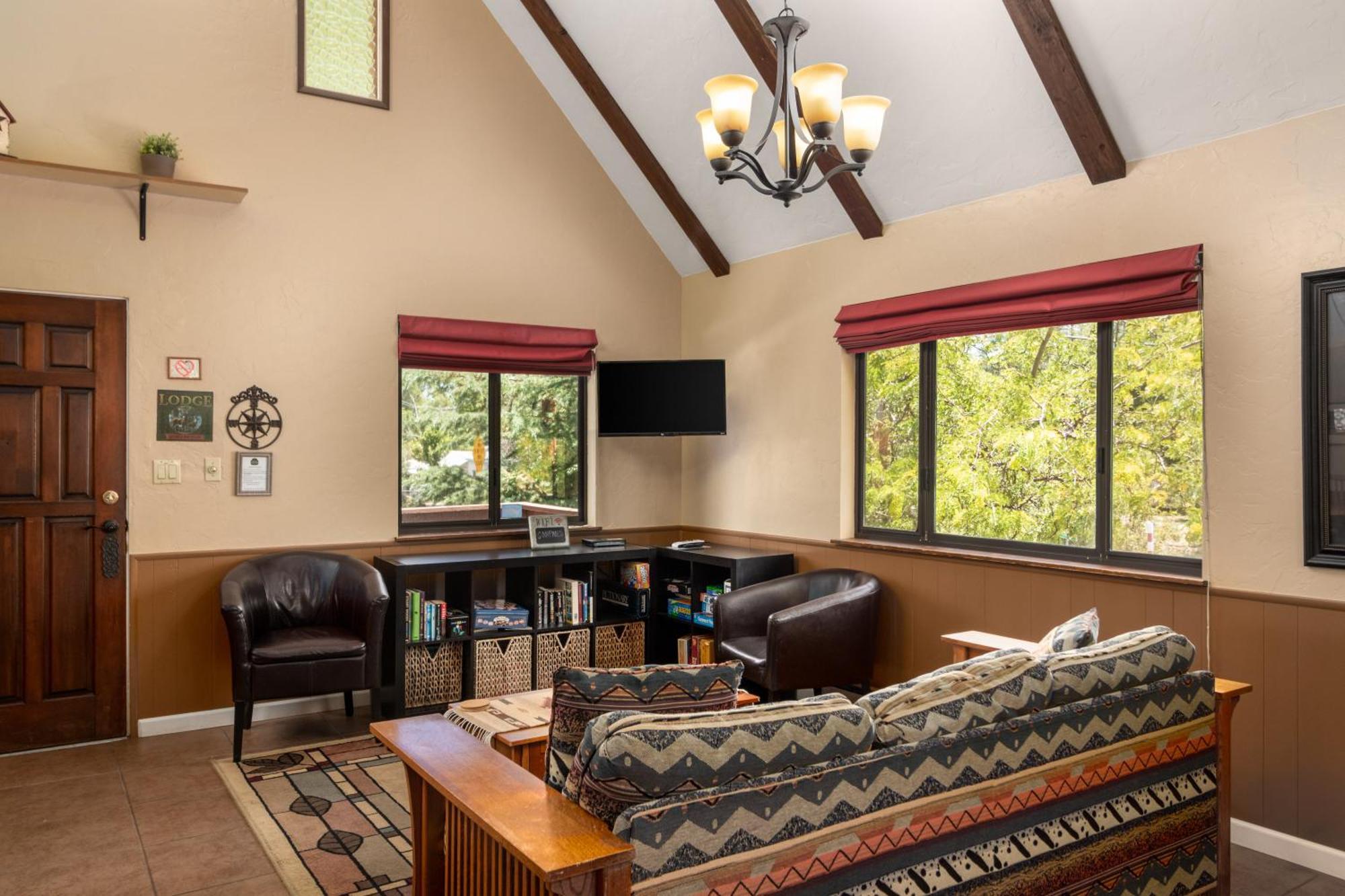 Prescott Pines Inn Exterior photo